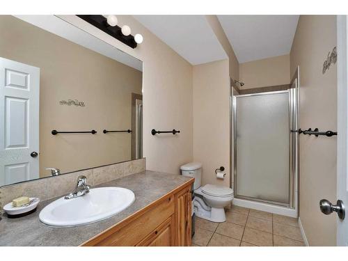 4638 58 Avenue, Rimbey, AB - Indoor Photo Showing Bathroom