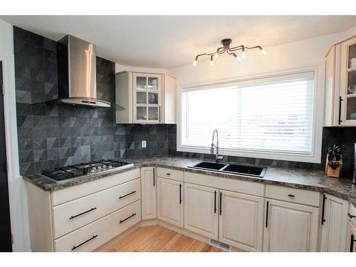 5217 39 Street, Ponoka, AB - Indoor Photo Showing Kitchen With Double Sink