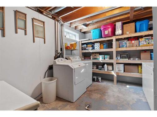 7107 43 Avenue, Camrose, AB - Indoor Photo Showing Laundry Room