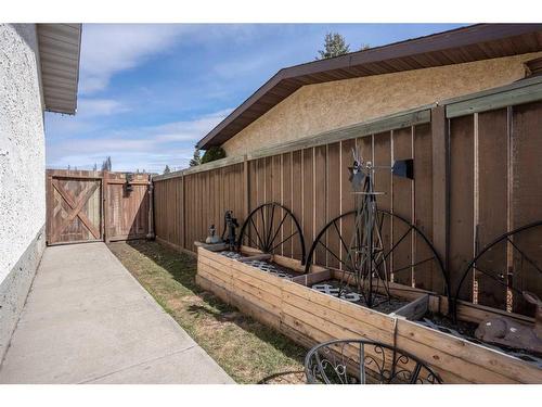 7107 43 Avenue, Camrose, AB - Outdoor With Exterior