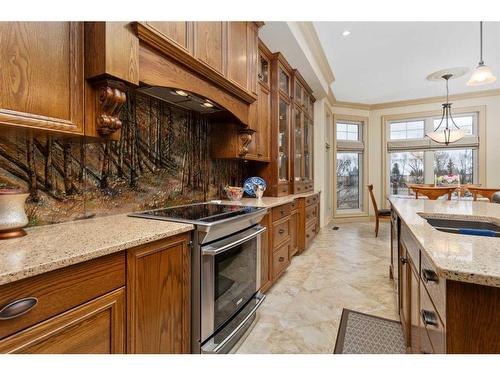 5135 45 Street, Viking, AB - Indoor Photo Showing Kitchen With Upgraded Kitchen