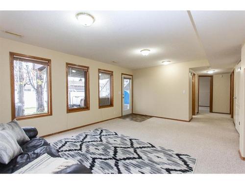 17 Kingston Drive, Red Deer, AB - Indoor Photo Showing Other Room