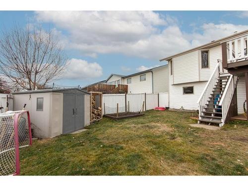 17 Kingston Drive, Red Deer, AB - Outdoor