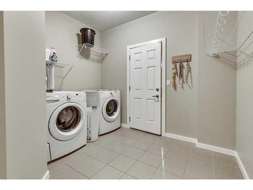96 Timberstone Way, Red Deer, AB - Indoor Photo Showing Laundry Room
