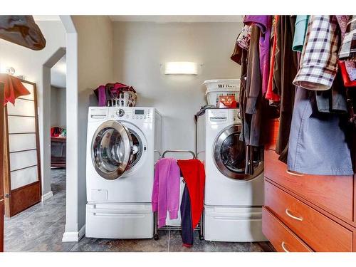 9 Macdonald Drive, Rural Stettler No. 6, County Of, AB - Indoor Photo Showing Laundry Room