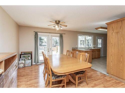 5339 51 Avenue, Lacombe, AB - Indoor Photo Showing Dining Room