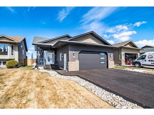 209 Jennings Crescent, Red Deer, AB - Outdoor With Facade
