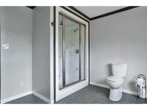 381055 Range Road 7-4, Rural Clearwater County, AB - Indoor Photo Showing Bathroom