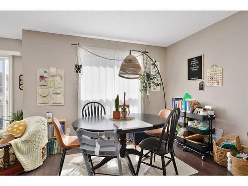 59 Carlson Place, Red Deer, AB - Indoor Photo Showing Dining Room