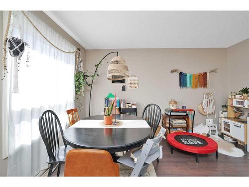 59 Carlson Place, Red Deer, AB - Indoor Photo Showing Dining Room