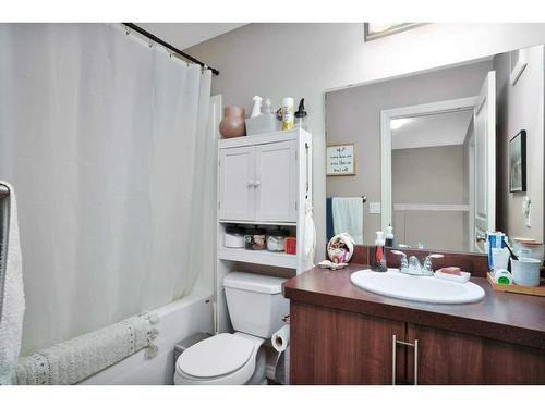 59 Carlson Place, Red Deer, AB - Indoor Photo Showing Bathroom