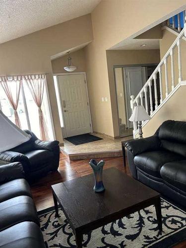 19 Sunhaven Way Se, Calgary, AB - Indoor Photo Showing Other Room