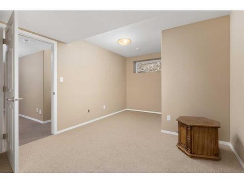 4521 69 Street, Camrose, AB - Indoor Photo Showing Other Room