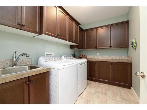 4920 Beardsley Avenue, Lacombe, AB - Indoor Photo Showing Laundry Room