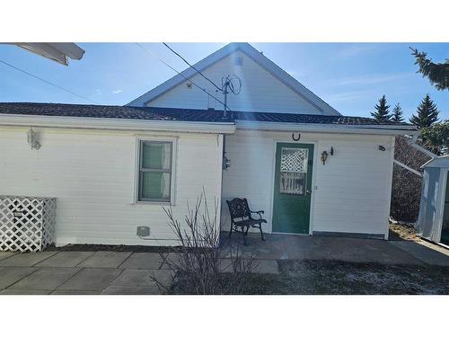 200 Lucknow Street, Veteran, AB - Outdoor With Exterior