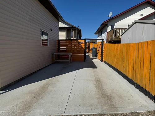 6315 60 Street Close, Ponoka, AB - Outdoor With Deck Patio Veranda With Exterior