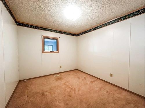 3801 61 Street, Stettler, AB - Indoor Photo Showing Other Room