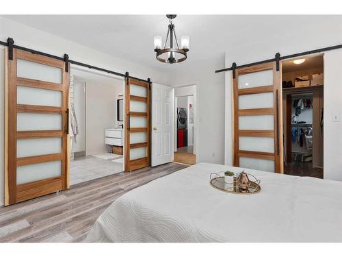 4808 49 Avenue, Forestburg, AB - Indoor Photo Showing Bedroom