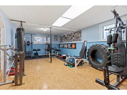 4808 49 Avenue, Forestburg, AB - Indoor Photo Showing Gym Room