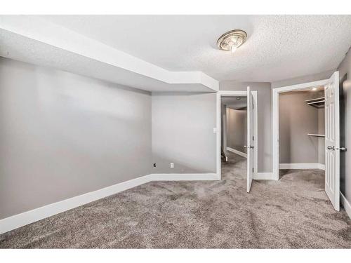 15 Armitage Close, Red Deer, AB - Indoor Photo Showing Other Room