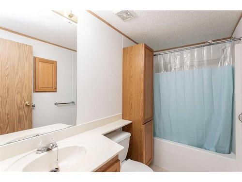 1219 Township Road 402, Rural Lacombe County, AB - Indoor Photo Showing Bathroom