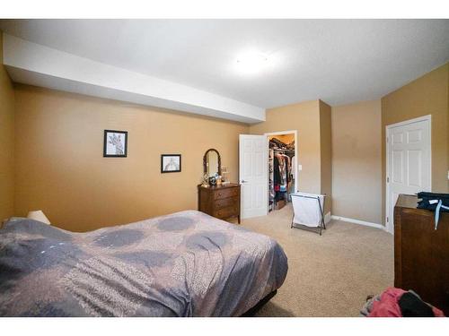 3-5015 52 Street, Camrose, AB - Indoor Photo Showing Bedroom