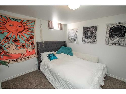 3417 41 Avenue, Red Deer, AB - Indoor Photo Showing Bedroom
