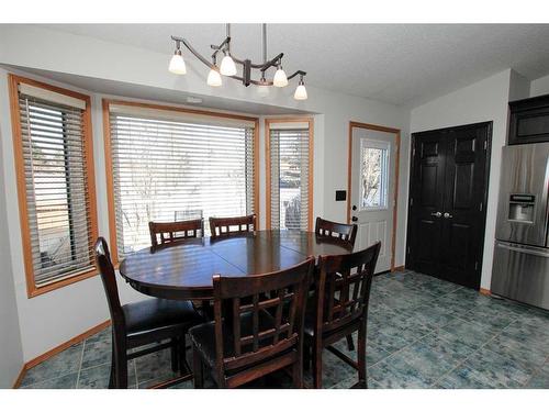 169 Dixon Crescent, Red Deer, AB - Indoor Photo Showing Dining Room