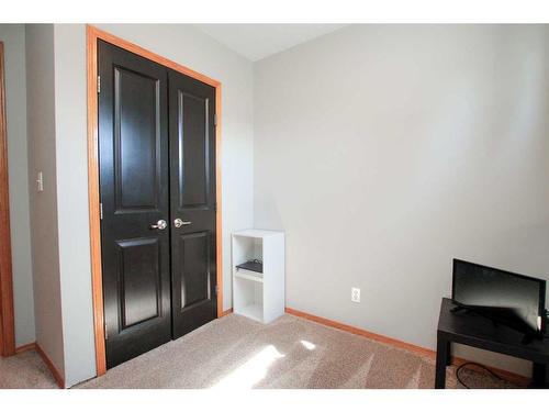 169 Dixon Crescent, Red Deer, AB - Indoor Photo Showing Other Room