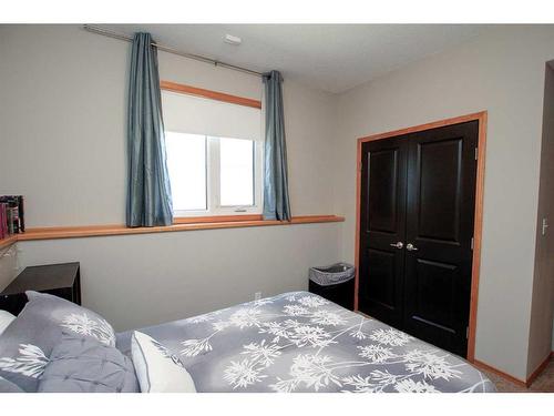 169 Dixon Crescent, Red Deer, AB - Indoor Photo Showing Bedroom