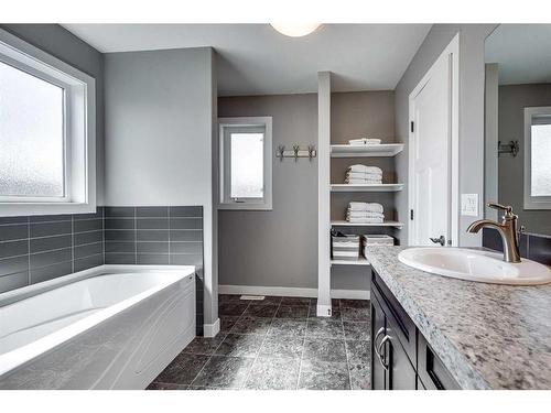 5719 45 Avenue Close, Rocky Mountain House, AB - Indoor Photo Showing Bathroom