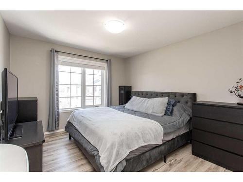 23 Golden Crescent, Red Deer, AB - Indoor Photo Showing Bedroom