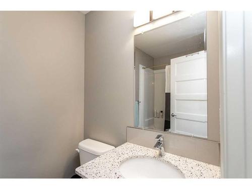 23 Golden Crescent, Red Deer, AB - Indoor Photo Showing Bathroom