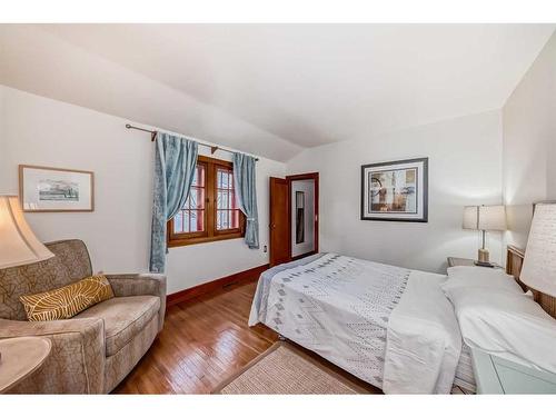 5043 48 Street, Sylvan Lake, AB - Indoor Photo Showing Bedroom