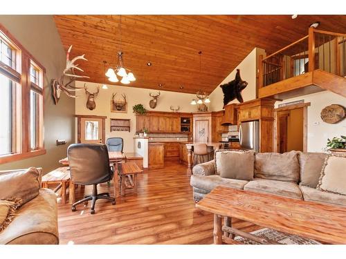 392066 6-0 Range Road, Rural Clearwater County, AB - Indoor Photo Showing Living Room