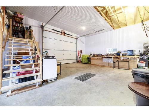 1 72076 Township Road 450, Rural Wetaskiwin No. 10, County Of, AB - Indoor Photo Showing Garage