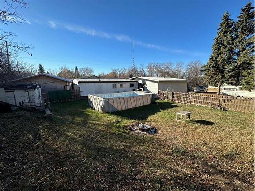 5303 51 Street, Mirror, AB - Outdoor With Backyard