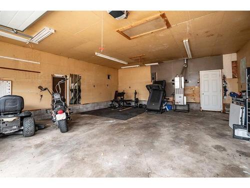 30 College Park Close, Red Deer, AB - Indoor Photo Showing Garage