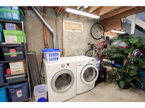 3813 50A Street, Red Deer, AB - Indoor Photo Showing Laundry Room