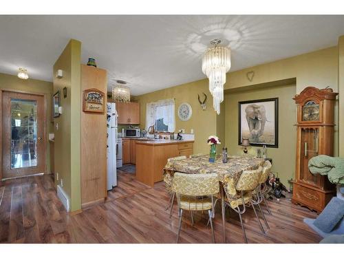 5 Wildrose Drive, Sylvan Lake, AB - Indoor Photo Showing Dining Room