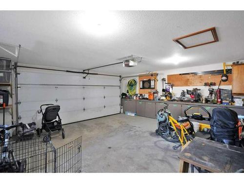 4908 52 Avenue, Rural Red Deer County, AB - Indoor Photo Showing Garage