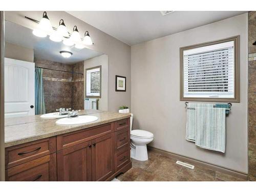 29 Parkland Crescent, Parkland Beach, AB - Indoor Photo Showing Bathroom