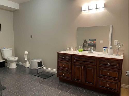 47415 Range Road 31, Rural Leduc County, AB - Indoor Photo Showing Bathroom