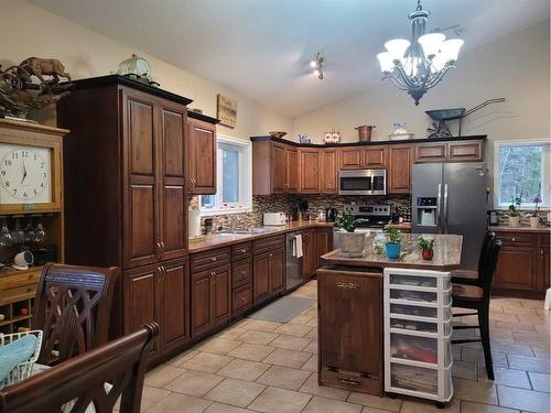 47415 Range Road 31, Rural Leduc County, AB - Indoor Photo Showing Kitchen