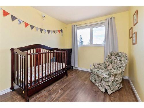 42 Patterson Crescent, Red Deer, AB - Indoor Photo Showing Bedroom