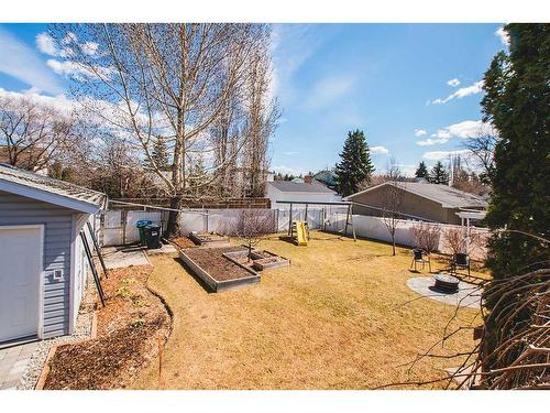 42 Patterson Crescent, Red Deer, AB - Outdoor
