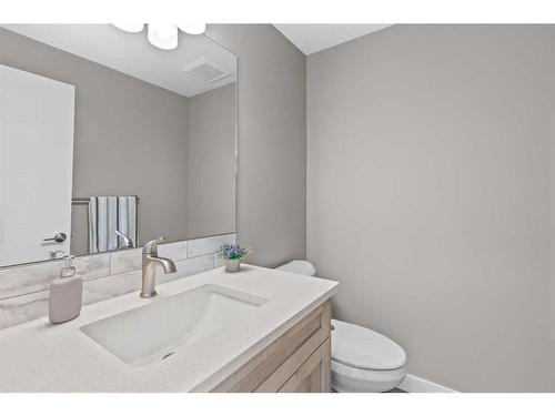 73 Athens Road, Blackfalds, AB - Indoor Photo Showing Bathroom
