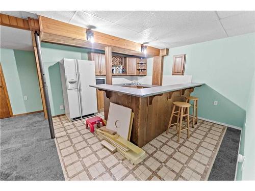 43178 Range Road 140, Rural Flagstaff County, AB - Indoor Photo Showing Kitchen
