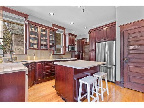 5718 50 Avenue, Lacombe, AB - Indoor Photo Showing Kitchen