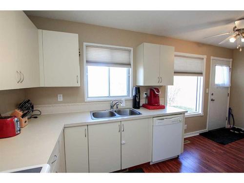 100 Good Crescent, Red Deer, AB - Indoor Photo Showing Kitchen With Double Sink